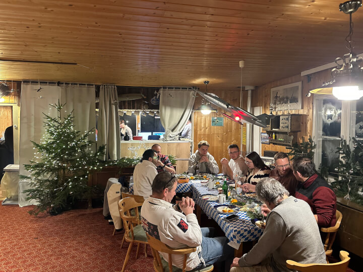 Weihnachtsfeier der SFG Manching - diskutieren und fachsimpeln